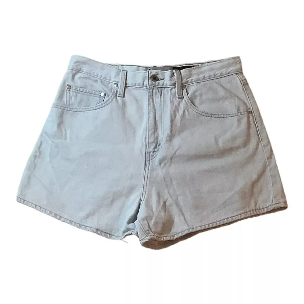 Levis Silvertab Fade Wash Mom Shorts High Waisted Denim Size W31